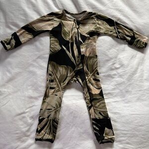 Mason Grey tropical onesie, size 3-6 months